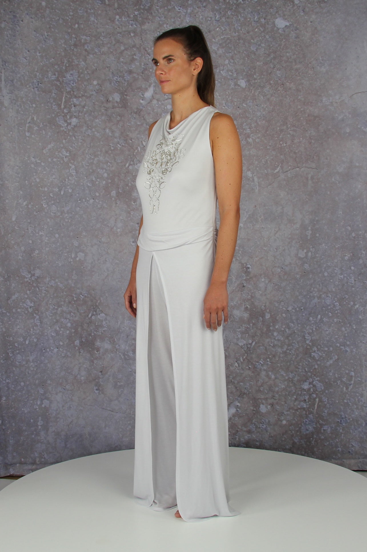 Soft falling jumpsuit with an embroidered waterfall collar