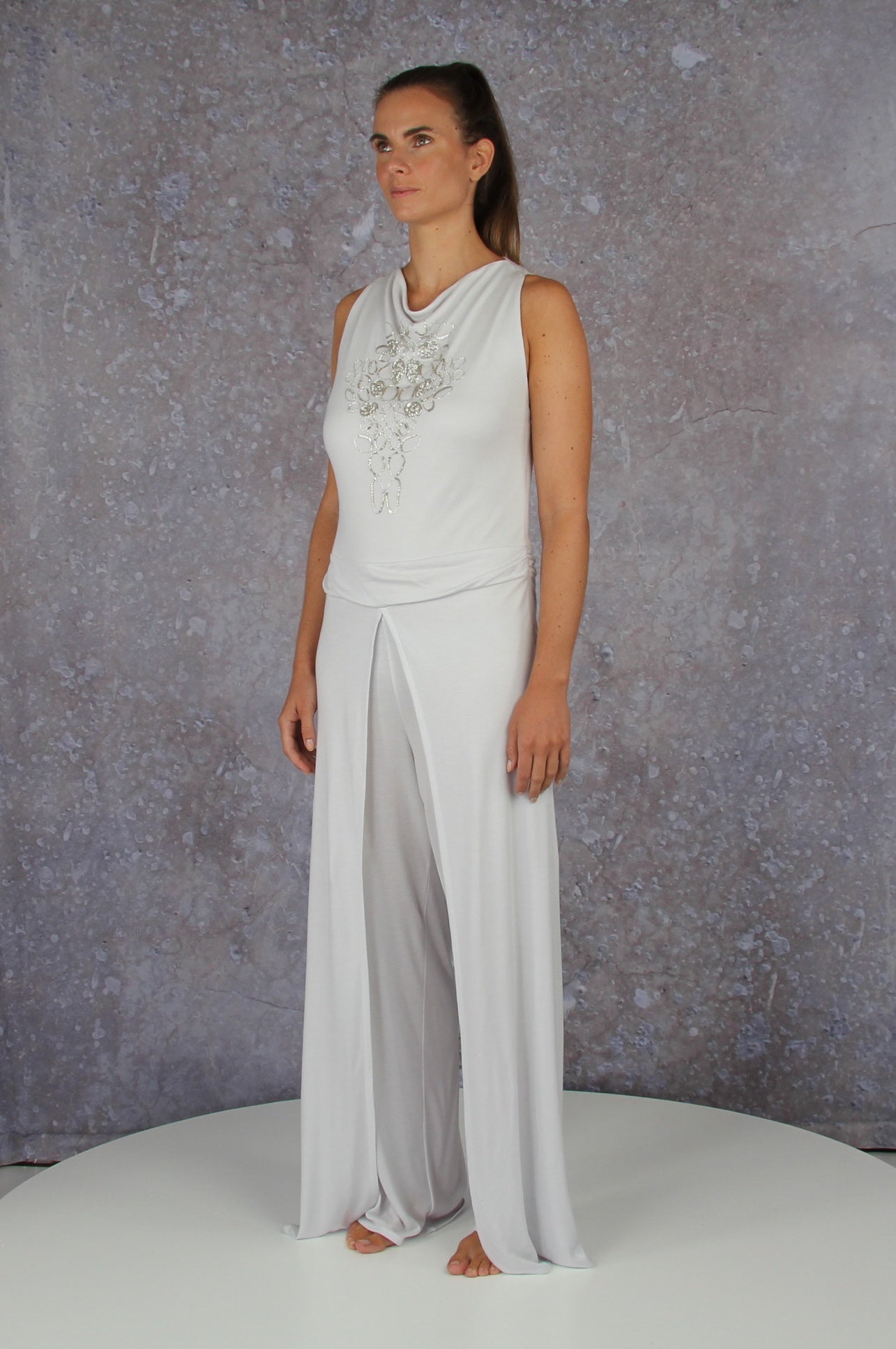 Soft falling jumpsuit with an embroidered waterfall collar