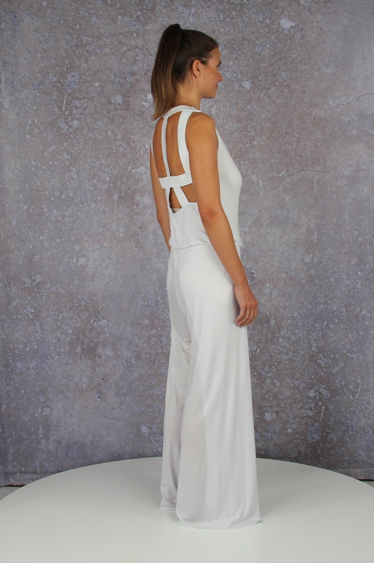 Soft falling jumpsuit with an embroidered waterfall collar