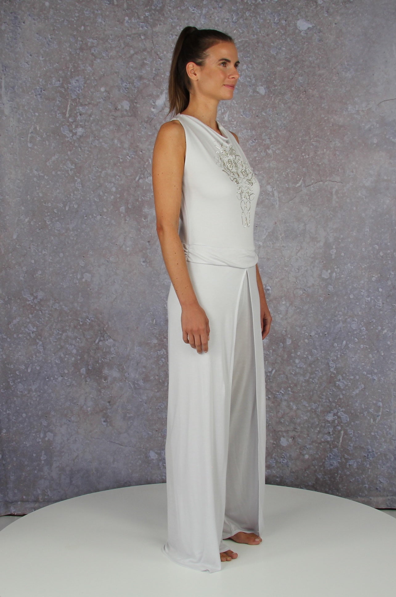 Soft falling jumpsuit with an embroidered waterfall collar