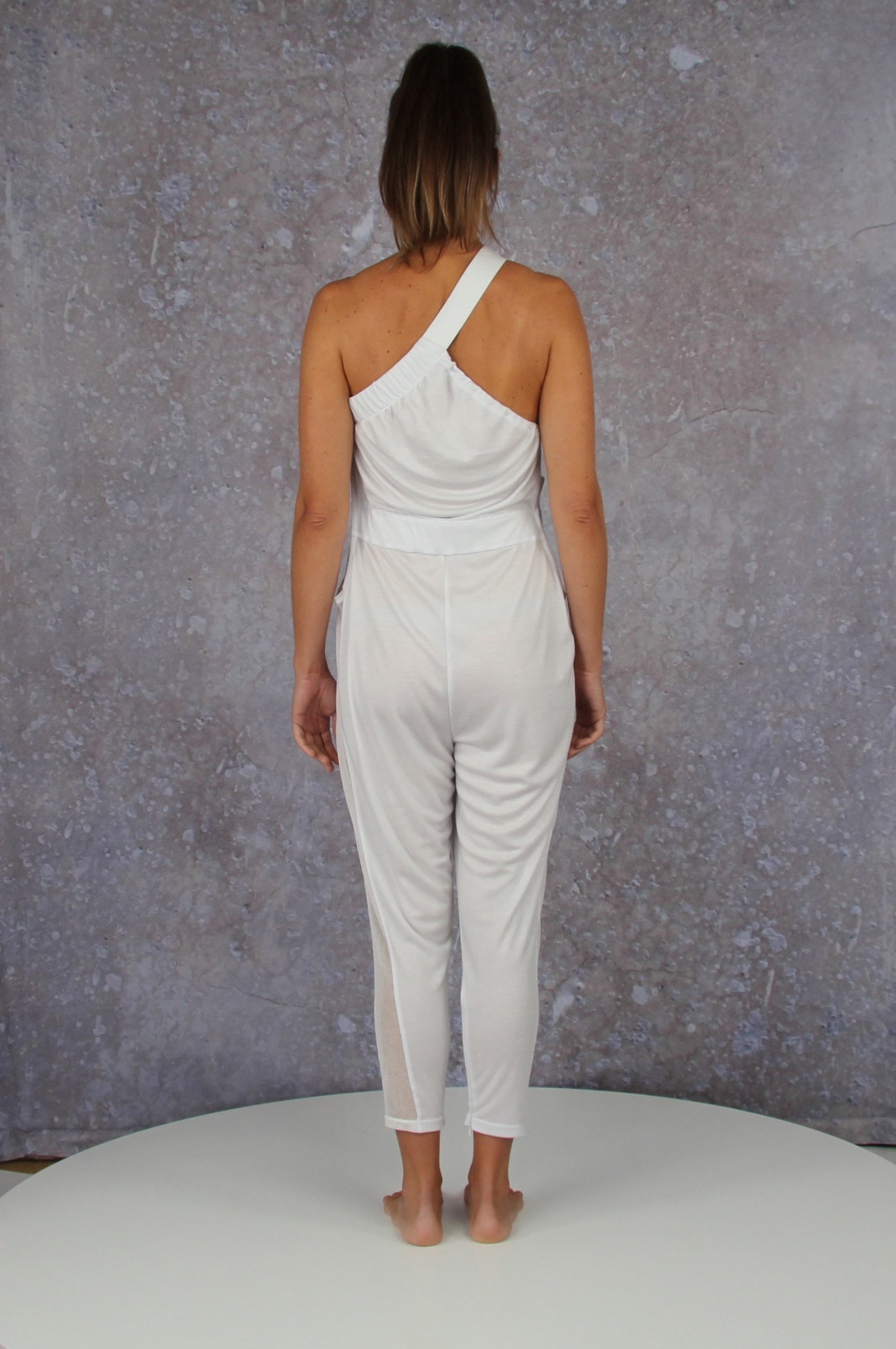 Asymmetrical feel-good jumpsuit
