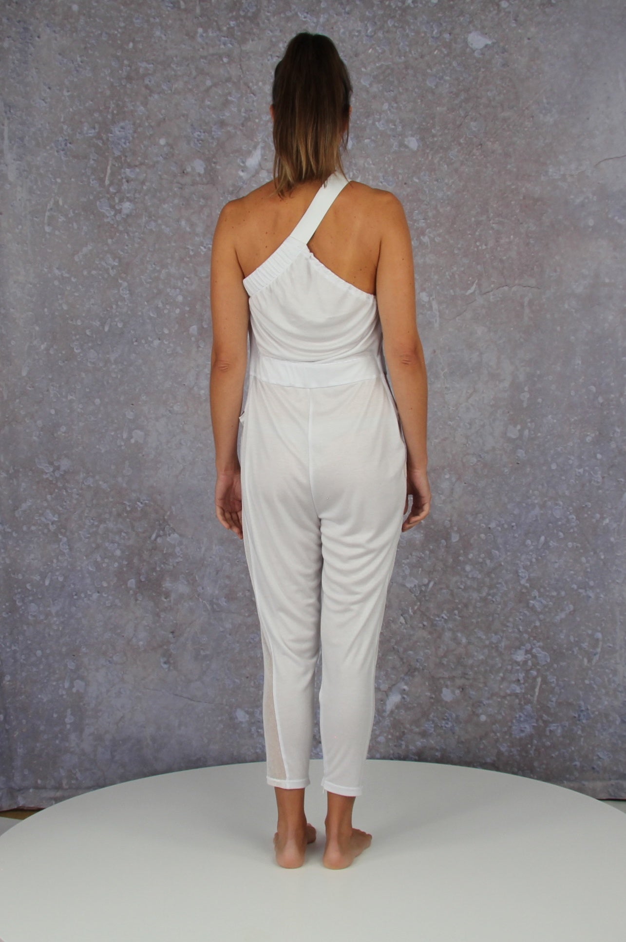 Asymmetrical feel-good jumpsuit