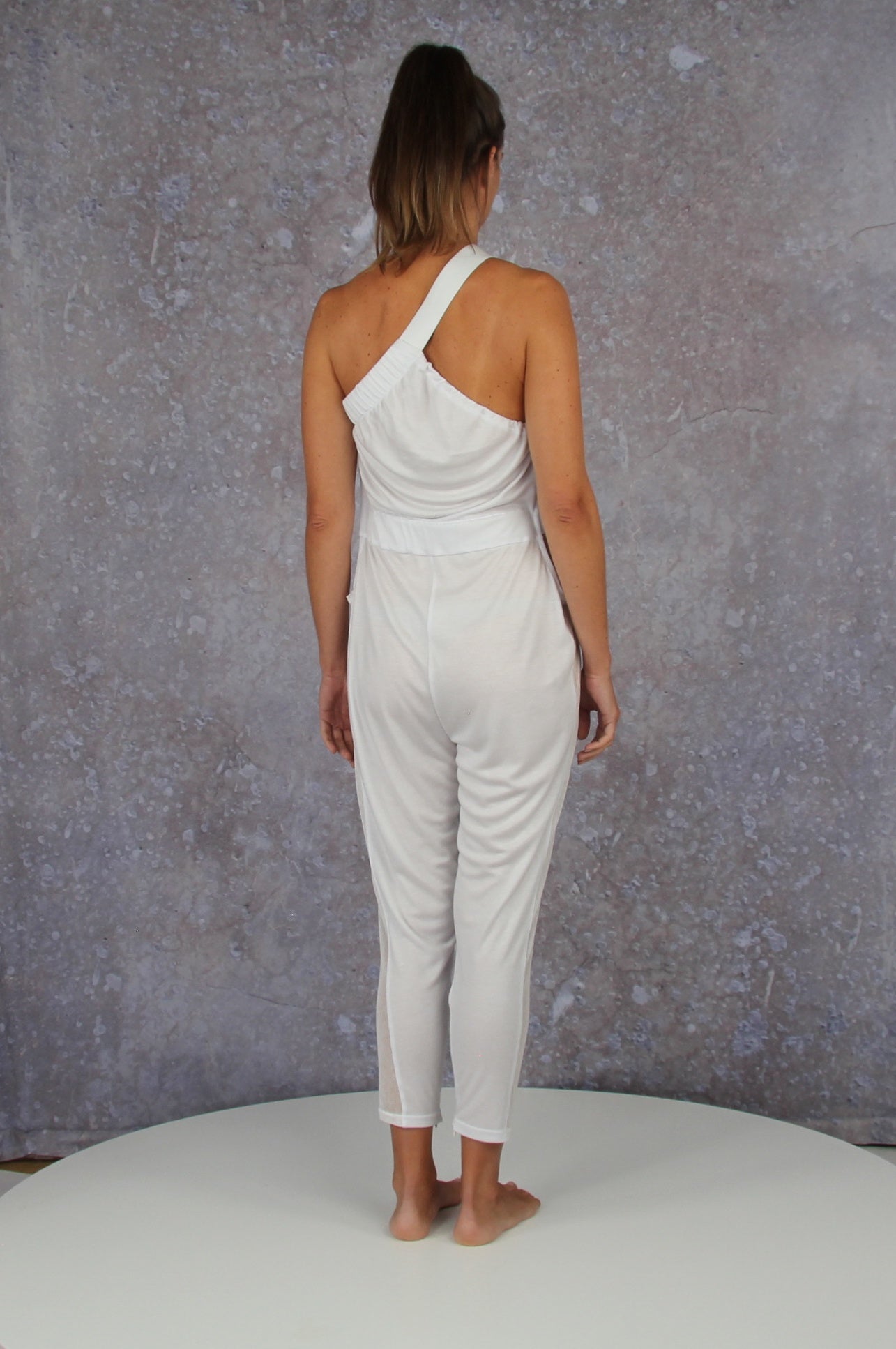 Asymmetrical feel-good jumpsuit