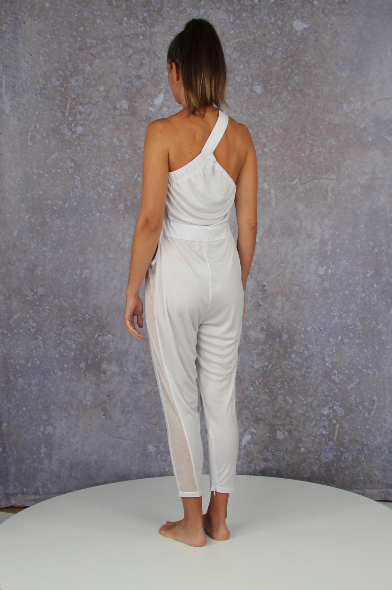 Asymmetrical feel-good jumpsuit