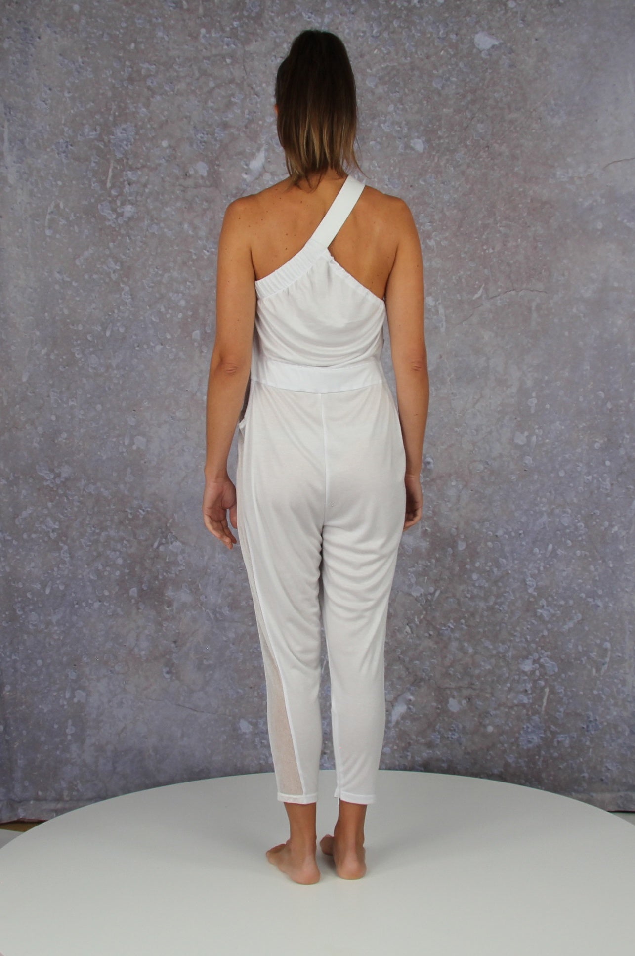 Asymmetrical feel-good jumpsuit